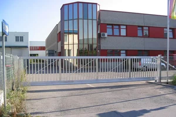 Aluminium Industrie-Schiebetore in Österreich