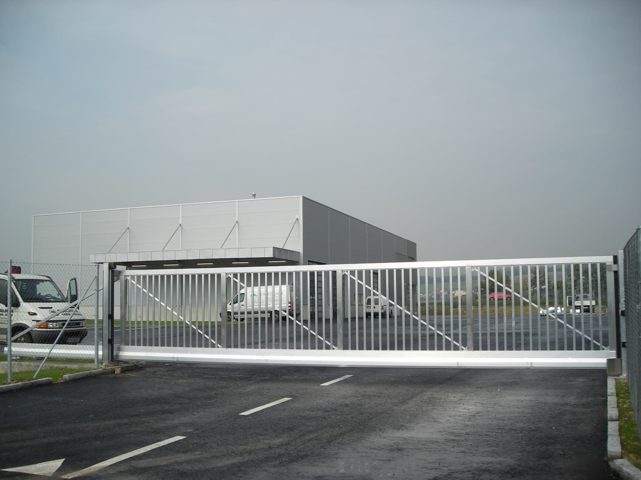 Industrieschiebtore für öffentliche Ausschreibungen