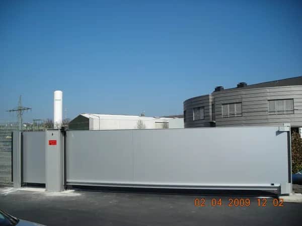 Schiebetor mit Design gewerbliche